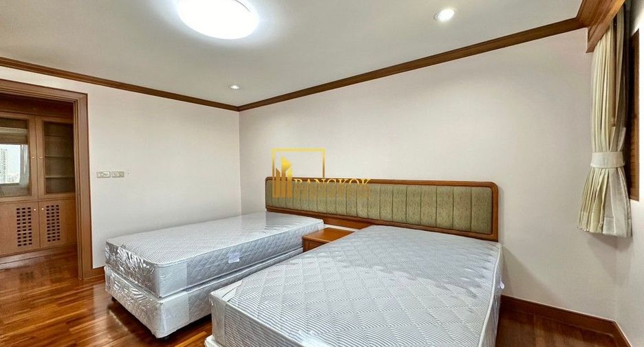 À louer 4 chambres appartement à Watthana, Bangkok