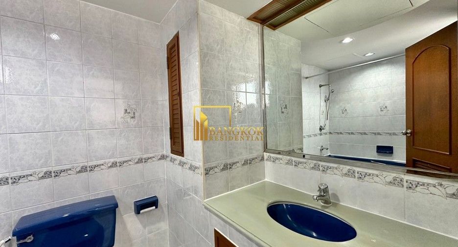 À louer 4 chambres appartement à Watthana, Bangkok