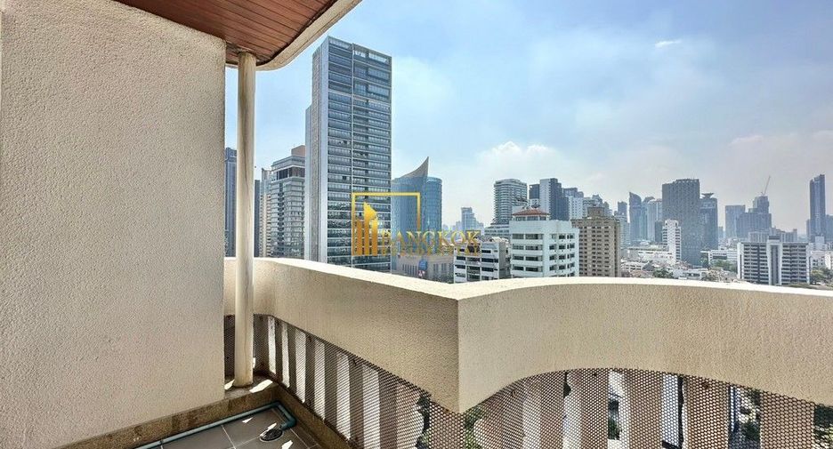 À louer 4 chambres appartement à Watthana, Bangkok
