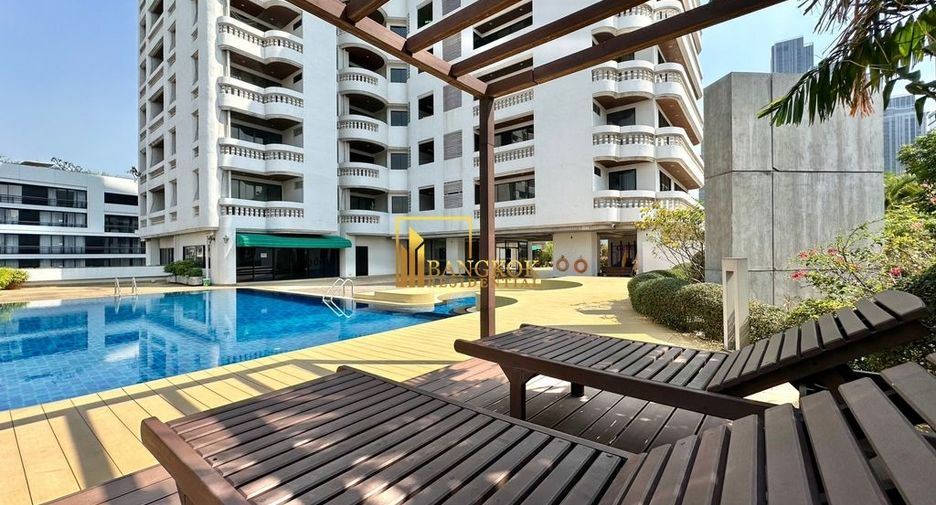 À louer 4 chambres appartement à Watthana, Bangkok