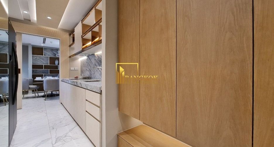 For rent 2 bedrooms apartment in Watthana, Bangkok