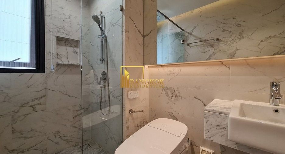 For rent 2 bedrooms apartment in Watthana, Bangkok