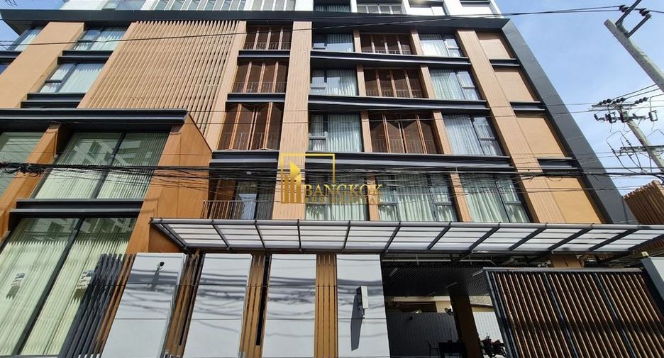 For rent 2 bedrooms apartment in Watthana, Bangkok