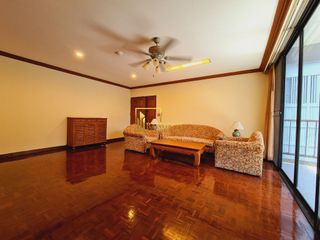 Apartamento en alquiler de 3 habitaciones en Watthana, Bangkok