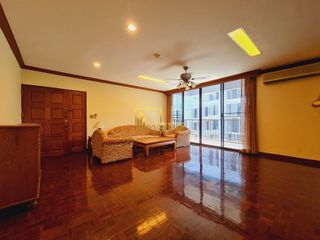 Apartamento en alquiler de 3 habitaciones en Watthana, Bangkok