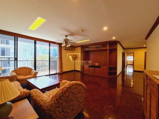 Apartamento en alquiler de 3 habitaciones en Watthana, Bangkok