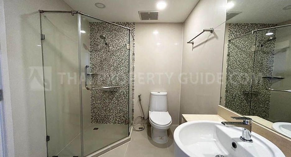 For rent 2 ベッドルーム condo in Pathum Wan, Bangkok