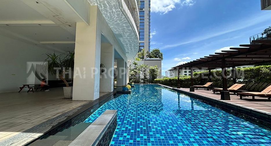 For rent 2 ベッドルーム condo in Pathum Wan, Bangkok