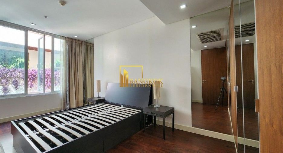 For rent 3 Beds apartment in Khlong Toei, Bangkok