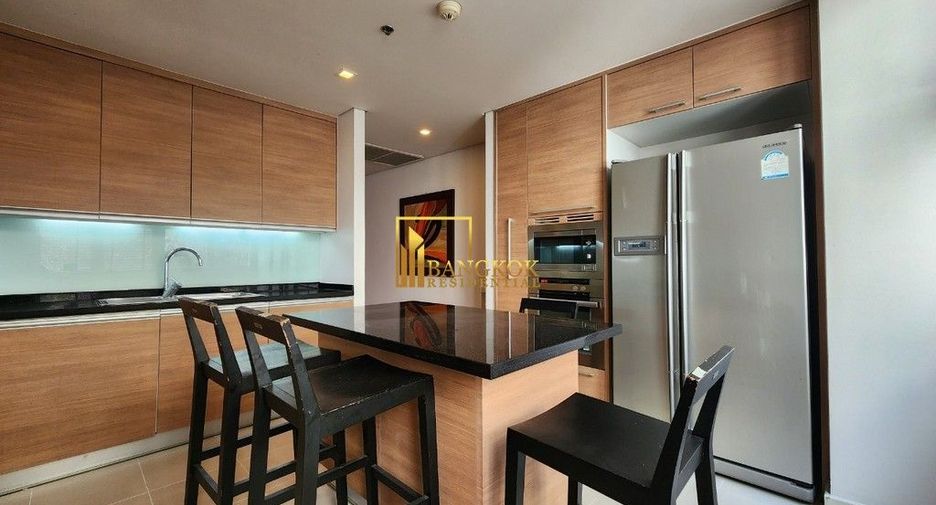 For rent 3 Beds apartment in Khlong Toei, Bangkok