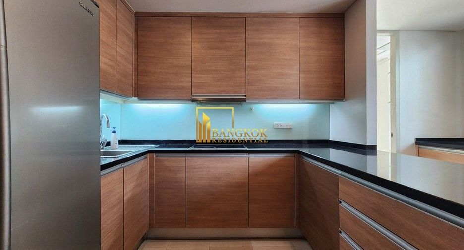 For rent 3 Beds apartment in Khlong Toei, Bangkok