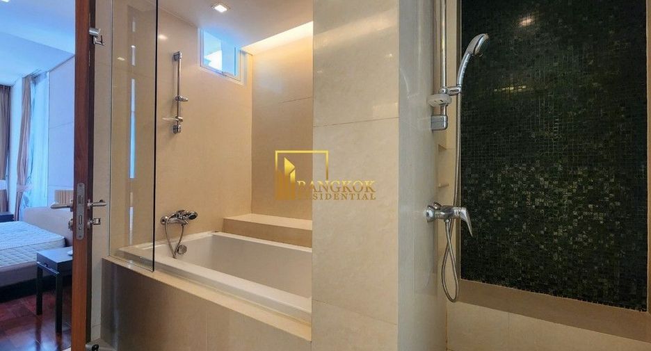 For rent 3 Beds apartment in Khlong Toei, Bangkok
