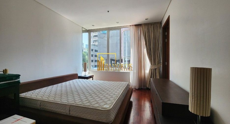 For rent 3 Beds apartment in Khlong Toei, Bangkok
