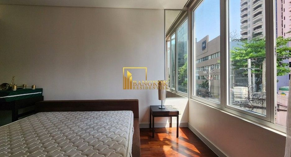 For rent 3 Beds apartment in Khlong Toei, Bangkok