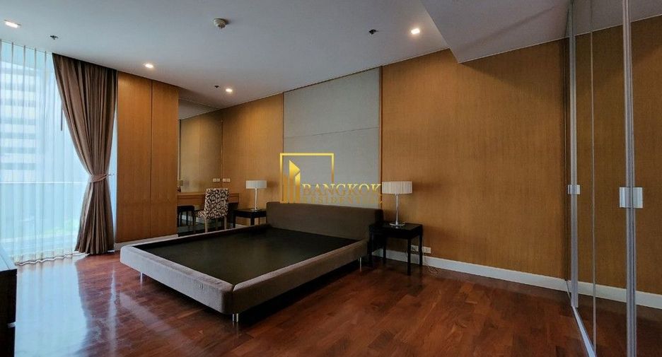 For rent 2 Beds apartment in Khlong Toei, Bangkok