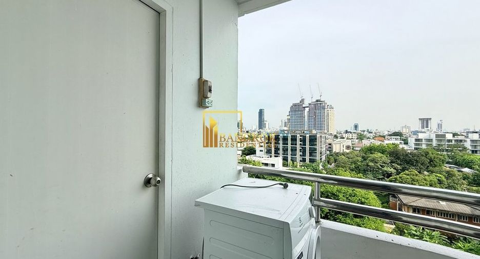 For rent 4 bedrooms apartment in Watthana, Bangkok