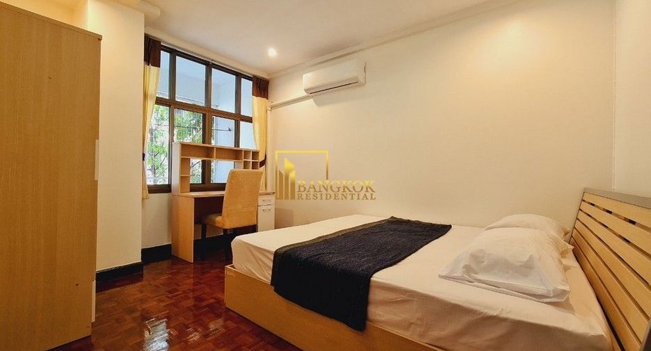 For rent 3 bedrooms apartment in Watthana, Bangkok