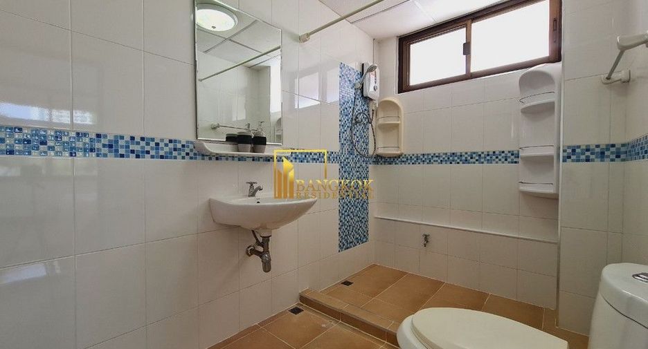 For rent 3 bedrooms apartment in Watthana, Bangkok