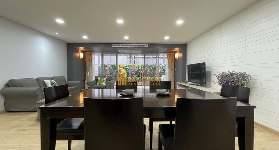 For rent 2 bedrooms apartment in Watthana, Bangkok