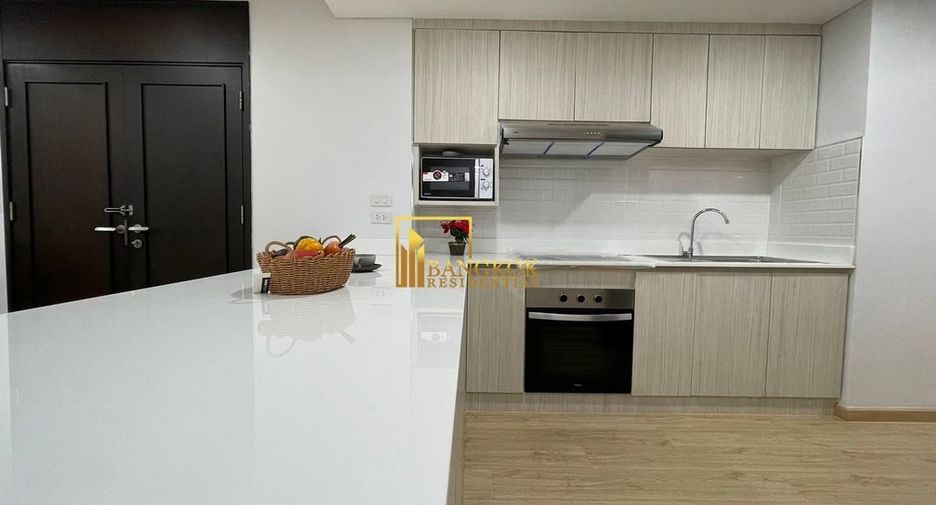 For rent 2 bedrooms apartment in Watthana, Bangkok