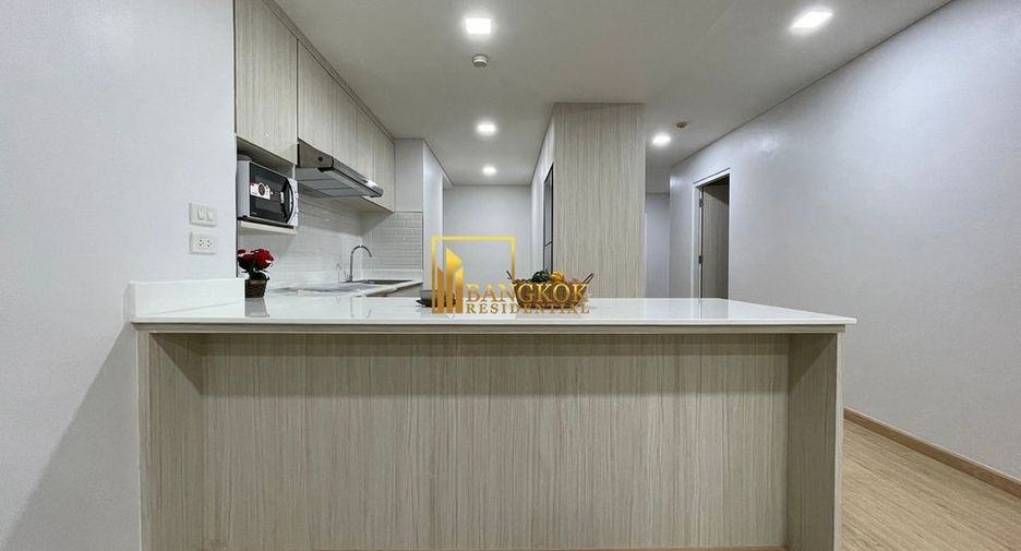 For rent 2 bedrooms apartment in Watthana, Bangkok