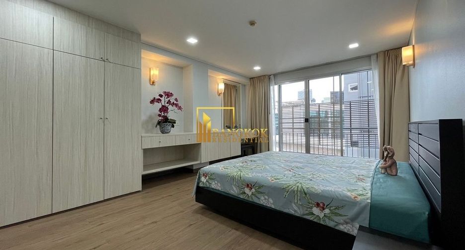 For rent 2 bedrooms apartment in Watthana, Bangkok