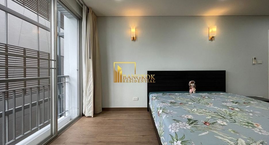 For rent 2 bedrooms apartment in Watthana, Bangkok