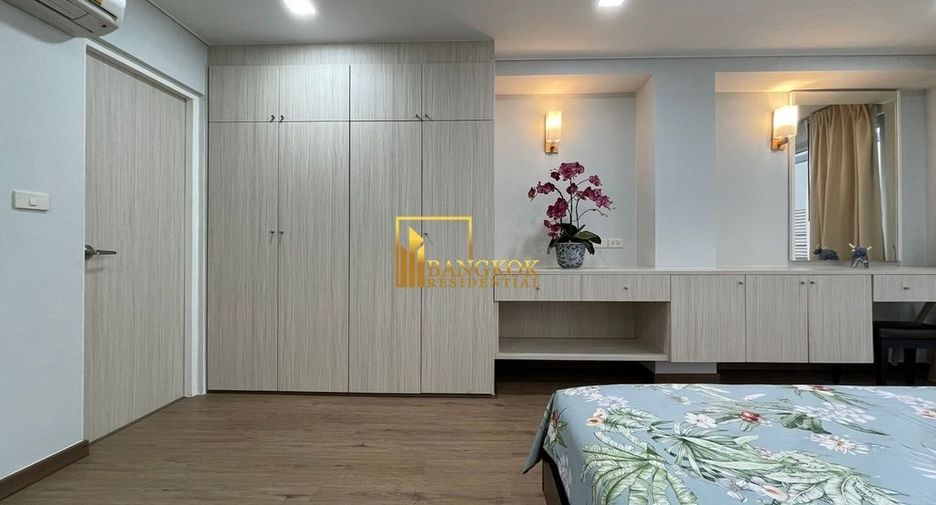For rent 2 bedrooms apartment in Watthana, Bangkok