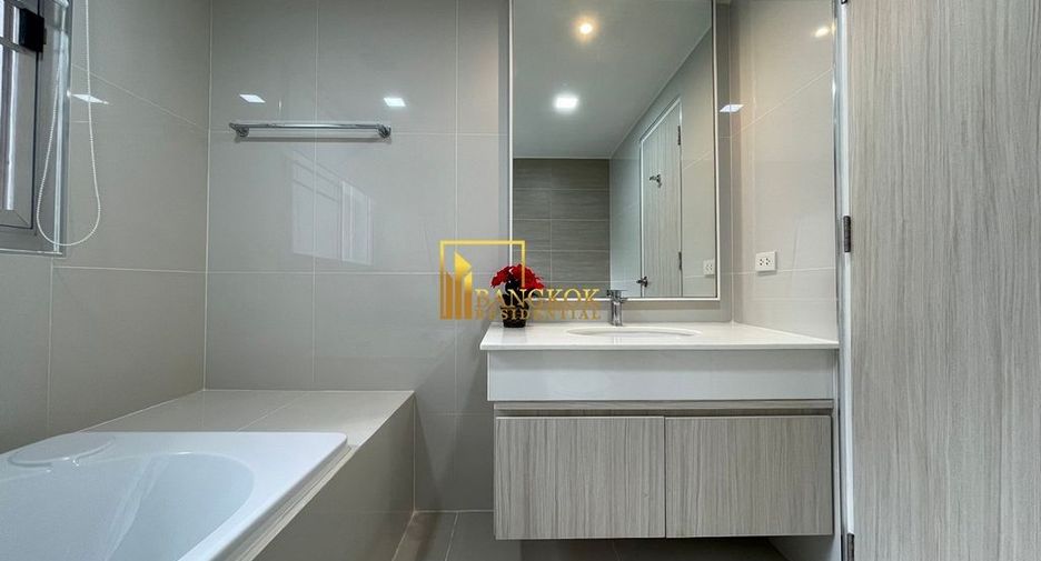 For rent 2 bedrooms apartment in Watthana, Bangkok