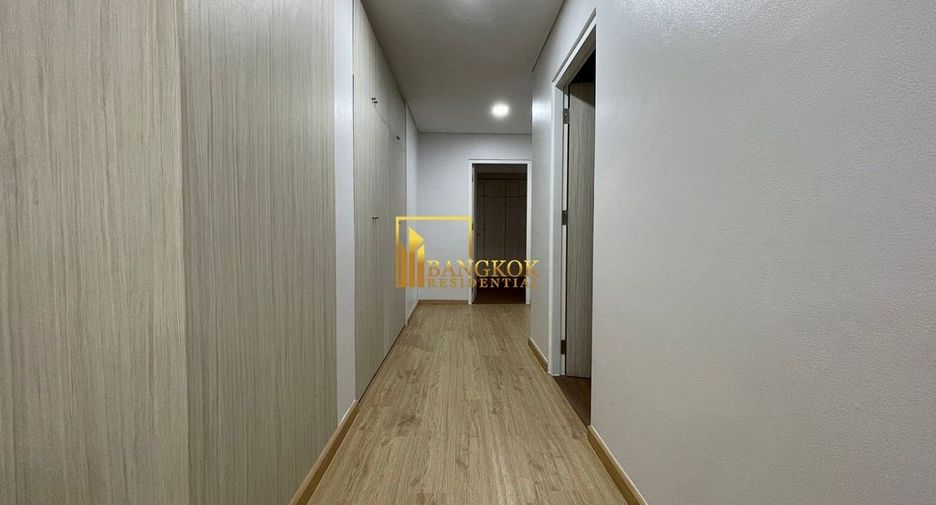 For rent 2 bedrooms apartment in Watthana, Bangkok