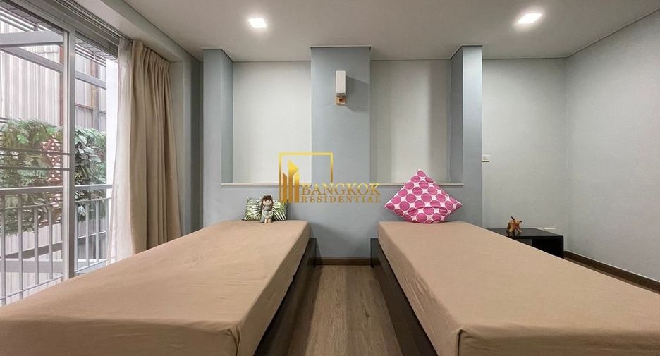 For rent 2 bedrooms apartment in Watthana, Bangkok