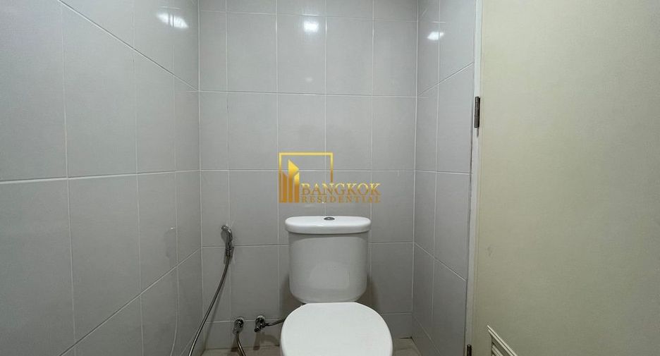 For rent 2 bedrooms apartment in Watthana, Bangkok