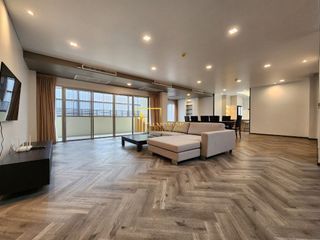 Apartamento en alquiler de 4 habitaciones en Watthana, Bangkok