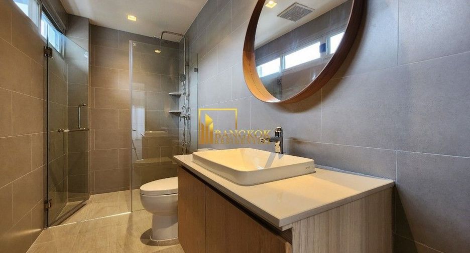 For rent 4 bedrooms apartment in Watthana, Bangkok