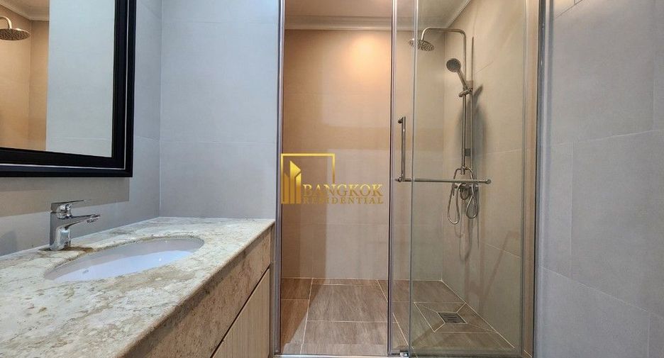 For rent 4 bedrooms apartment in Watthana, Bangkok