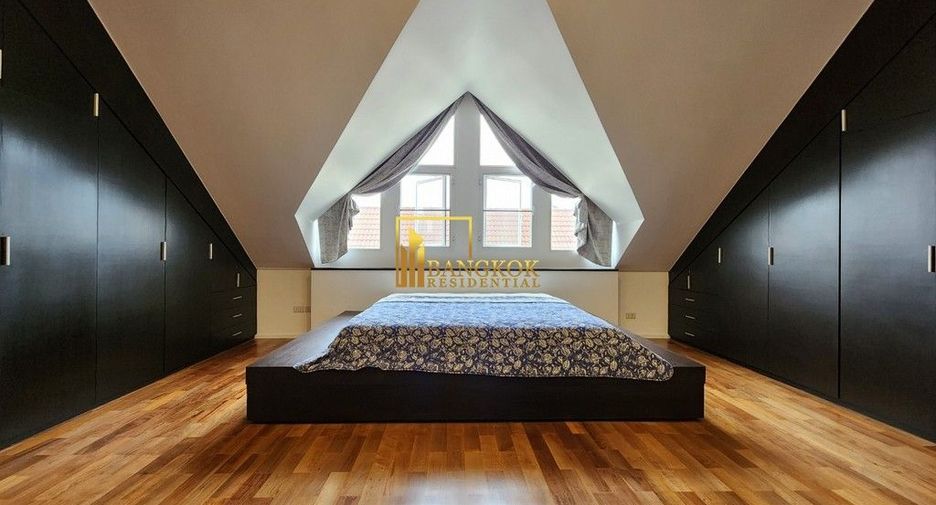 For rent 4 bedrooms apartment in Watthana, Bangkok