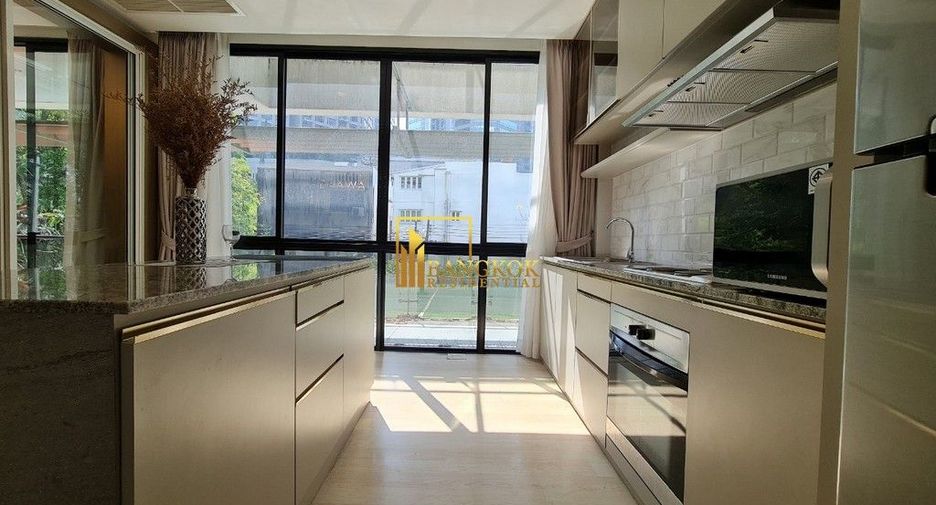 Apartment zur Miete mit 3 Zimmer in Pathum Wan, Bangkok