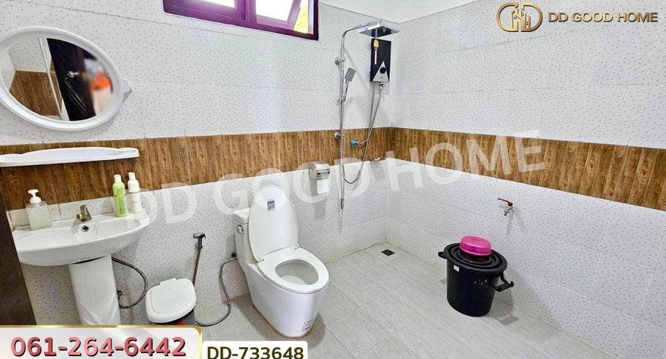 For sale 3 bedrooms house in Mueang Phrae, Phrae