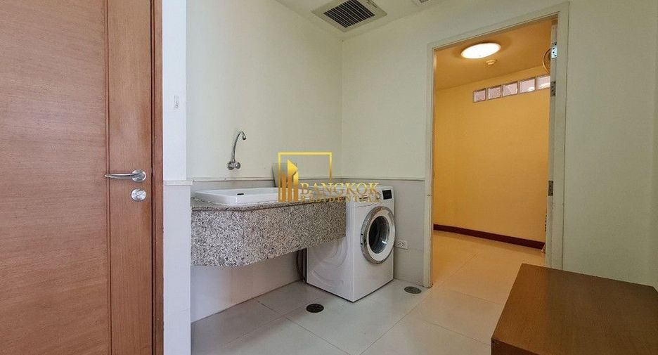 Apartment zur Miete mit 3 Zimmer in Pathum Wan, Bangkok