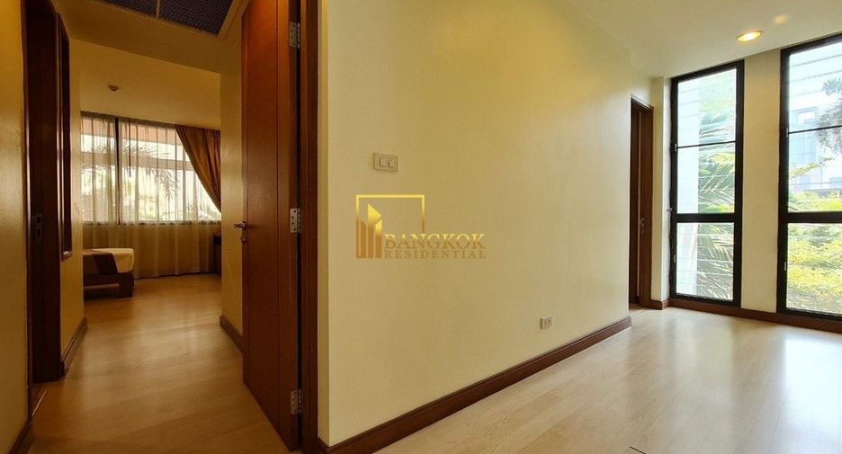 Apartment zur Miete mit 3 Zimmer in Pathum Wan, Bangkok