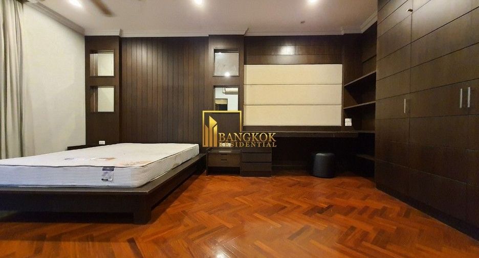 For rent 4 bedrooms apartment in Watthana, Bangkok