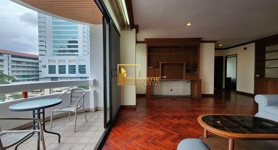 For rent 2 bedrooms apartment in Watthana, Bangkok