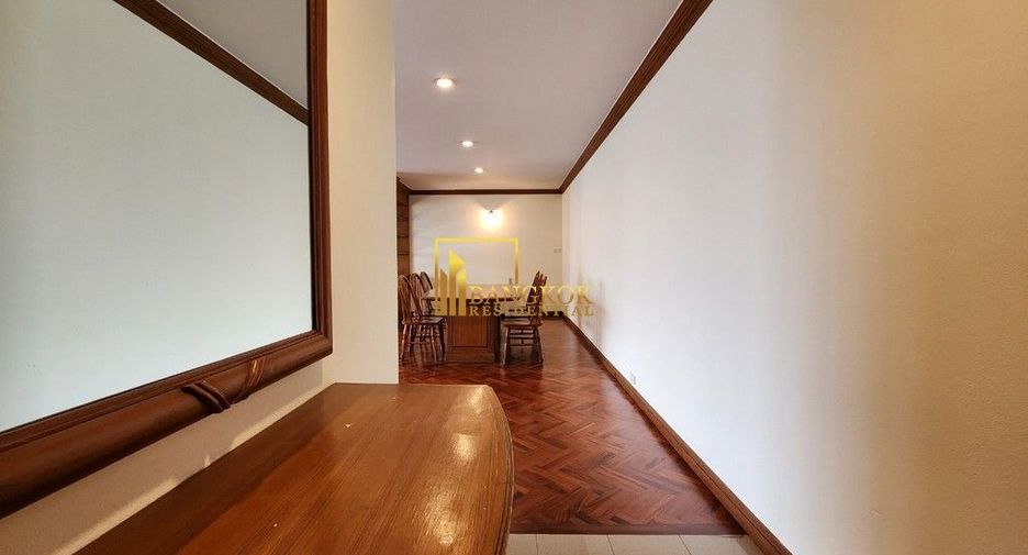 For rent 2 bedrooms apartment in Watthana, Bangkok