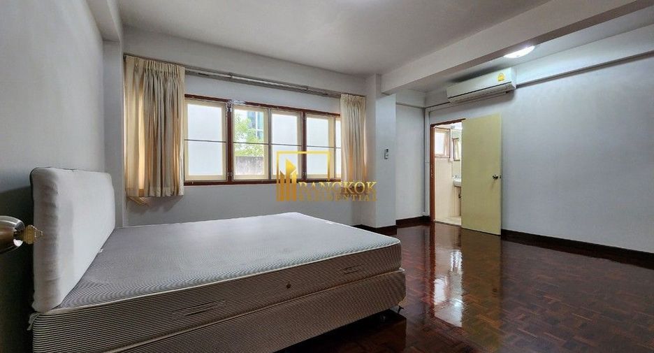 Apartment zur Miete mit 3 Zimmer in Watthana, Bangkok