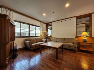 For rent 2 bedrooms apartment in Sathon, Bangkok