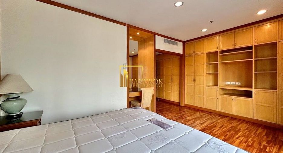 For rent 3 ベッドルーム apartment in Sathon, Bangkok