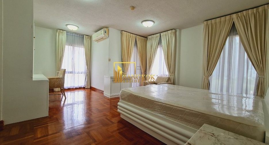 For rent 3 bedrooms apartment in Pathum Wan, Bangkok