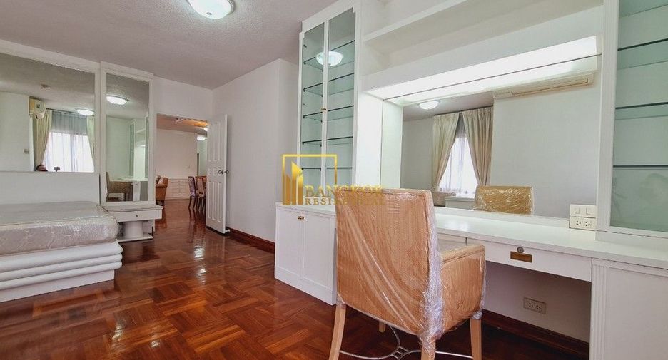 For rent 3 bedrooms apartment in Pathum Wan, Bangkok