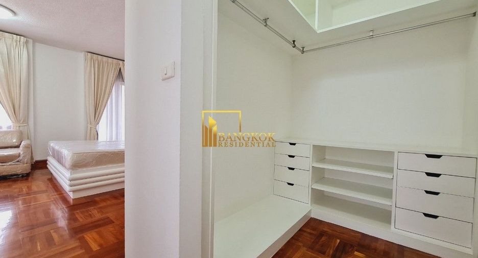 For rent 3 bedrooms apartment in Pathum Wan, Bangkok