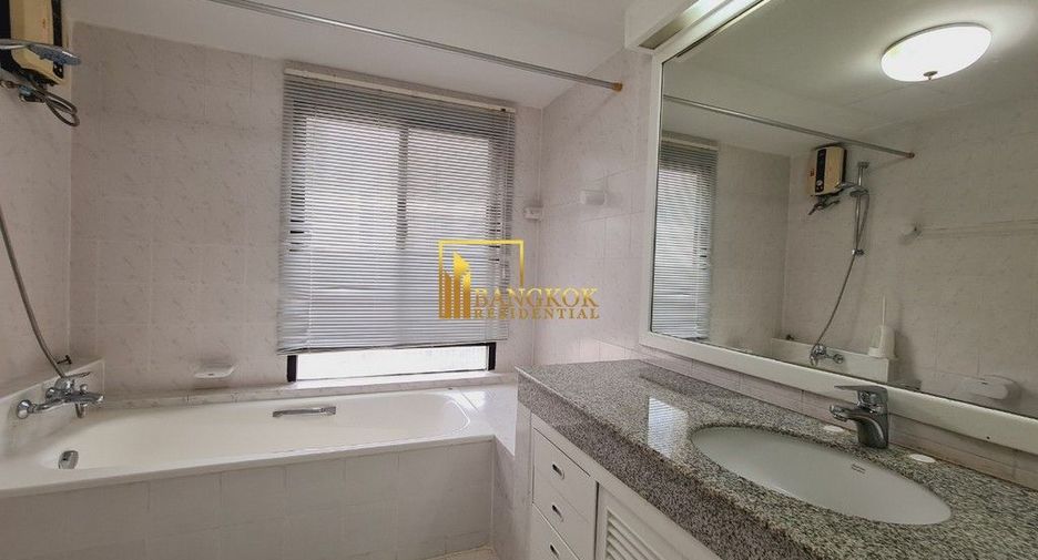 For rent 3 bedrooms apartment in Pathum Wan, Bangkok
